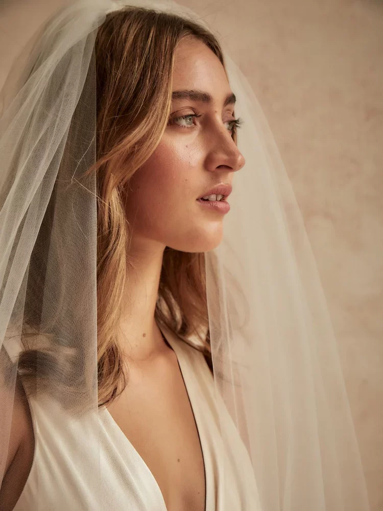 Bridal petal veil